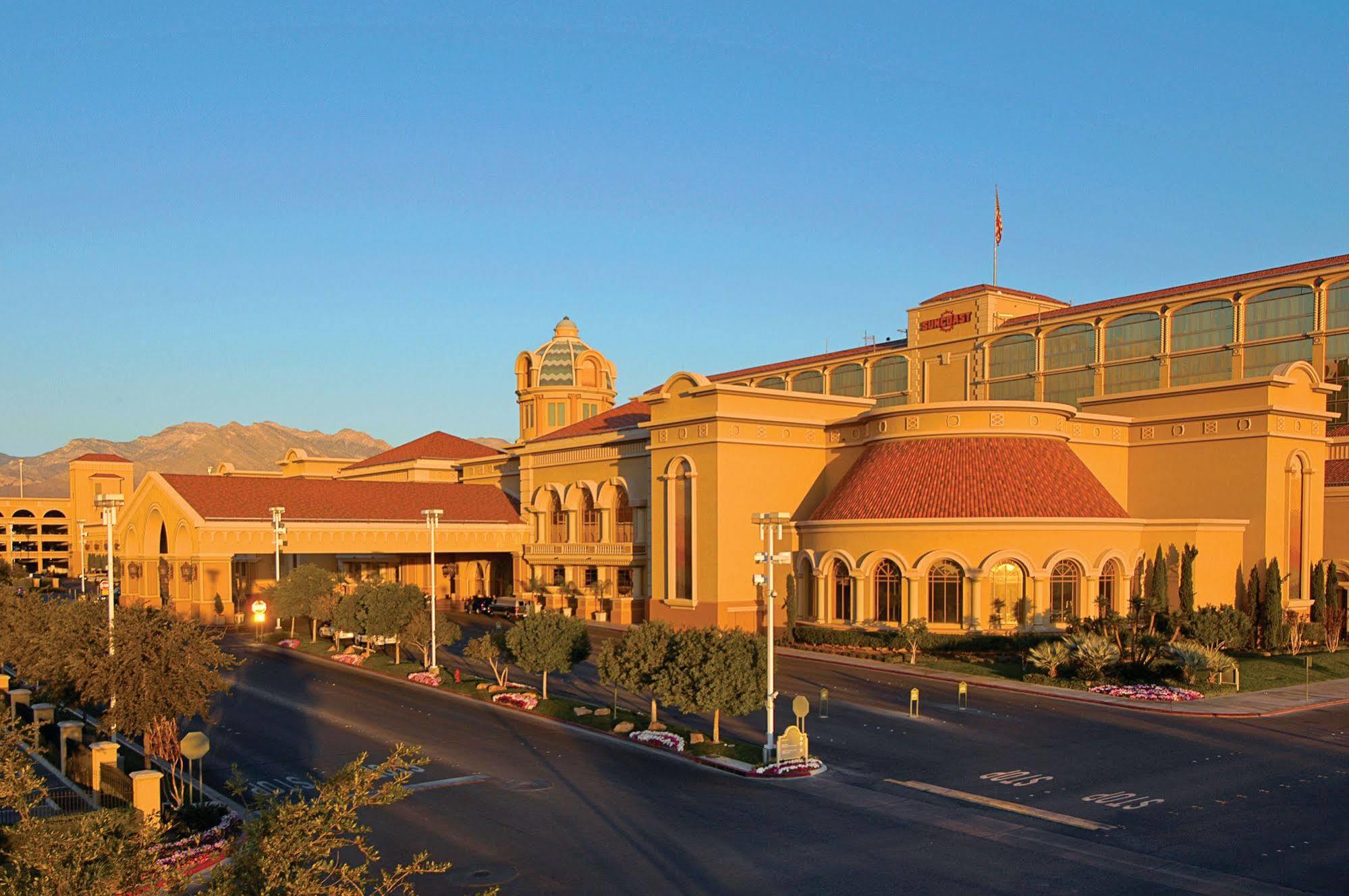 Suncoast Hotel And Casino Las Vegas Bagian luar foto
