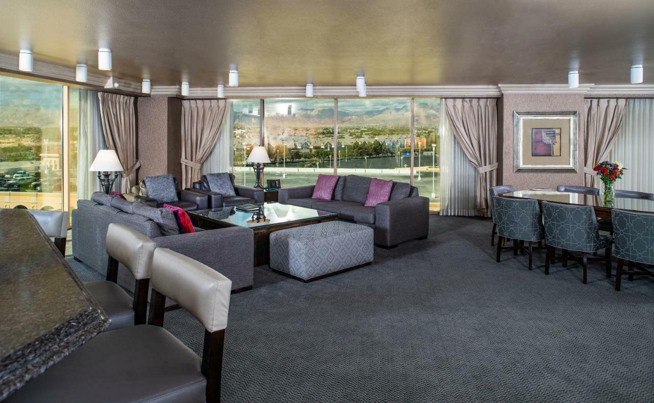 Suncoast Hotel And Casino Las Vegas Bagian luar foto