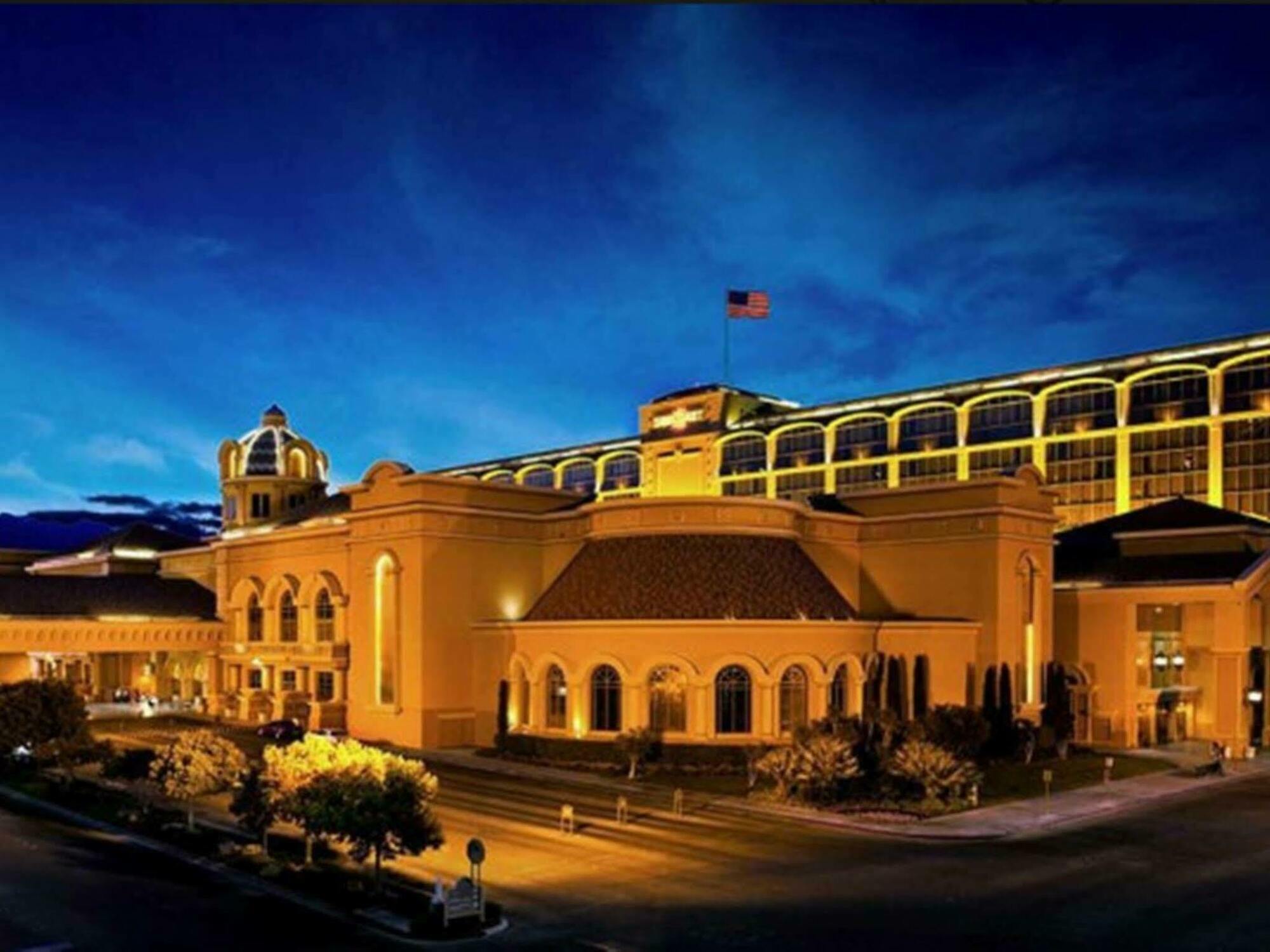Suncoast Hotel And Casino Las Vegas Bagian luar foto